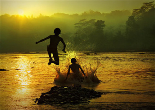 梁姓男孩起名带源字的 梁姓男孩起名带源字的